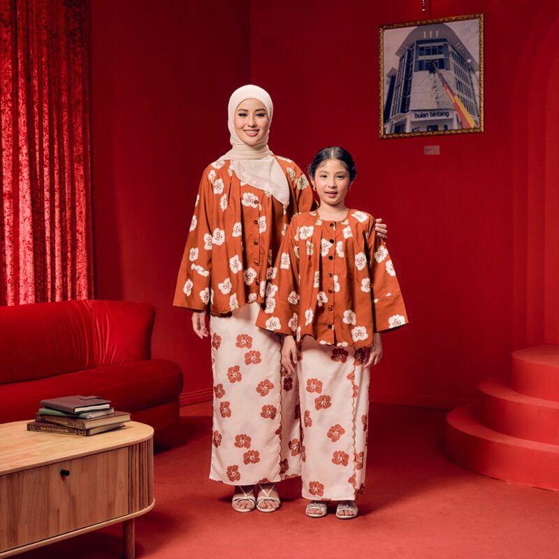 Camelia- Brick Orange